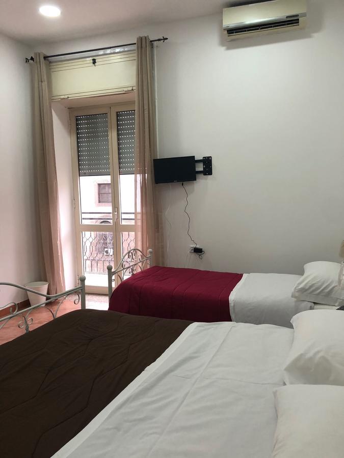 Partenope Legend B&B Napoli Bagian luar foto