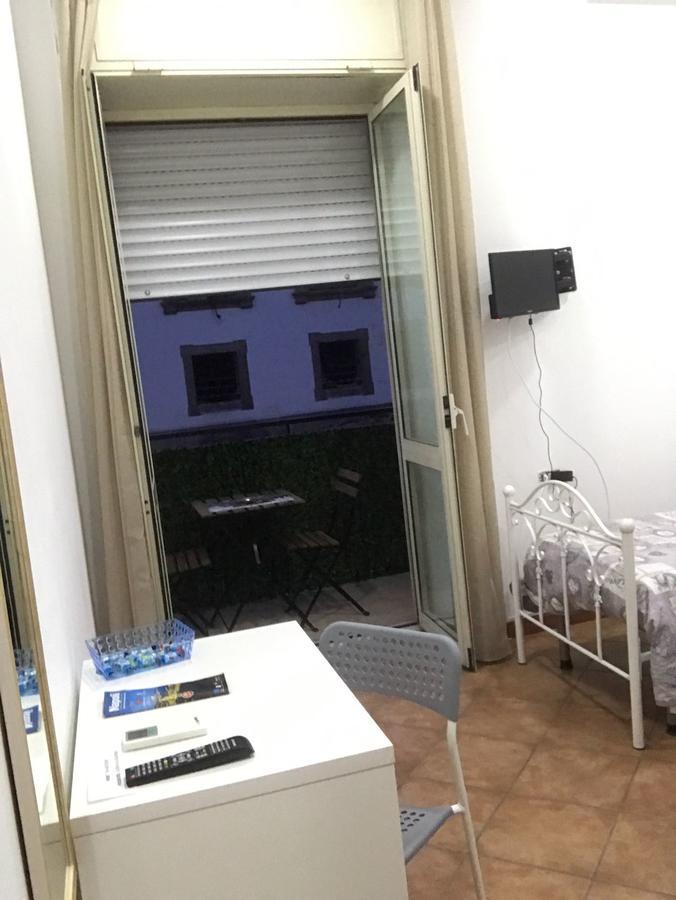 Partenope Legend B&B Napoli Bagian luar foto